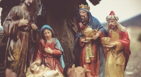the nativity scene figurine
